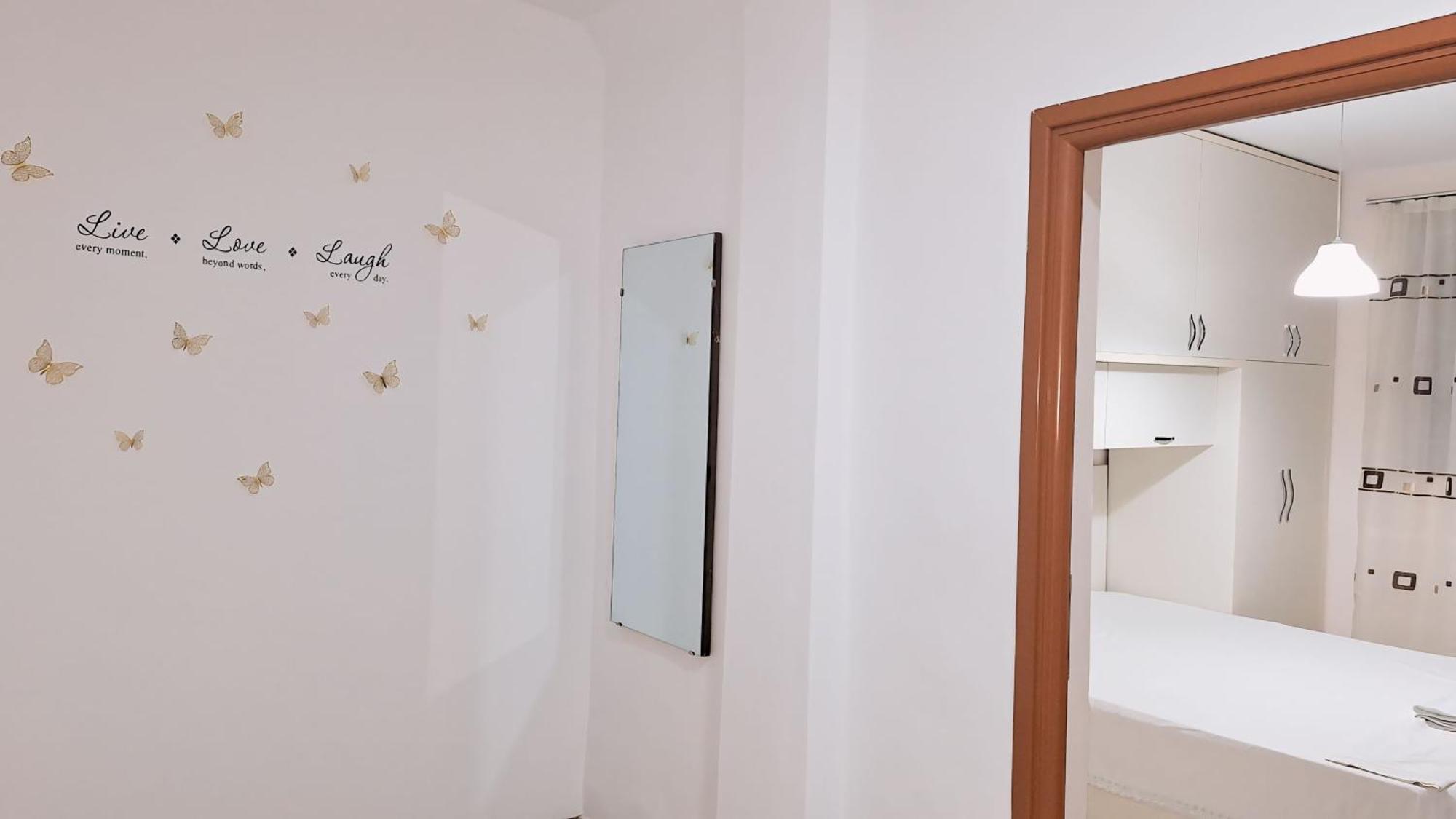 Promenade Apartment In City Centre Berat Zewnętrze zdjęcie